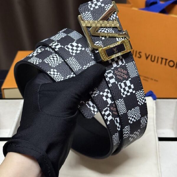 路易・威登 Initiales Damier Graphite 黑灰棋盘格经典男士宽腰带