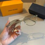 路易威登（LOUIS VUITTON）Pilot Chain 系列金属链条装饰飞行员框光学眼镜 - 图片 3