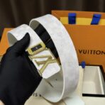路易威登（Louis Vuitton）INITIALES 白色老花帆布金色扣腰带 - Imagem 2