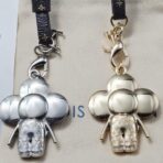 路易威登（Louis Vuitton）四叶草公仔镶钻钥匙扣挂饰 - 图片 2