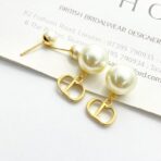 迪奥双球珍珠CD字母耳钉
