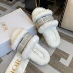 迪奥 Dior Christal Dior 系列毛绒穆勒拖鞋（白灰配色款） - 图片 2