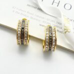 迪奥（Dior）Dio (r) evolution 系列镶钻字母金色耳环 黑 - 图片 2