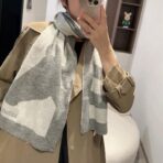 顶级羊绒针织长巾 灰白款 - Imagem 4