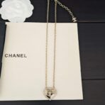 香奈儿（CHANEL）Vintage 系列心形双 C 镶钻项链 - Imagem 4