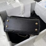 香奈儿（Chanel）Mini Coco Handle 黑色荔枝纹小牛皮手提斜挎包 - 图片 4