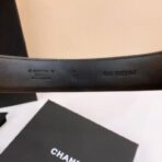 香奈儿（Chanel）棕色绗缝小牛皮双 C 扣女士腰带 - Imagem 4