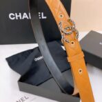 香奈儿（Chanel）棕色绗缝小牛皮金属装饰双 C 扣女士腰带 - 图片 2