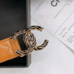 香奈儿（Chanel）棕色绗缝小牛皮金属装饰双 C 扣女士腰带 - 图片 3