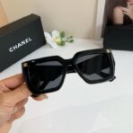 香奈儿（Chanel）矩形醋酸纤维太阳镜（黑金色款） - 图片 2