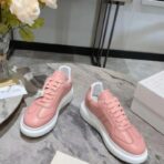 亚历山大麦昆 Oversized 系列粉色漆皮厚底休闲运动鞋 - Imagem 4