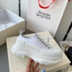 亚历山大・麦昆 Oversized 系列厚底休闲小白鞋（纯白色款） - 图片 4