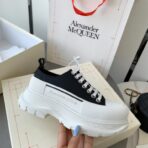 亚历山大・麦昆 Oversized 系列厚底休闲鞋（黑白拼接款） - 图片 4