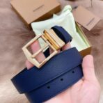 （Burberry）蓝色粒面小牛皮金色板扣男士腰带 - 图片 3