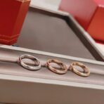 𝐂𝐚𝐫𝐭𝐢𝐞𝐫•卡地亚 𝐋𝐨𝐯𝐞 经典超窄版单钻字母戒指