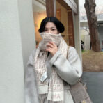 𝐅𝐄𝐍𝐃𝐈• 『FF字母围巾』 - Imagem 2