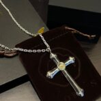 𝐆𝐨𝐫𝐨'𝐬高桥吾郎 平打飞鸟十字架项链