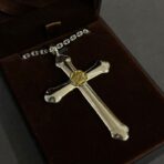 𝐆𝐨𝐫𝐨'𝐬高桥吾郎  蔷薇花十字架项链 - Image 2