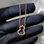 𝐐𝐞𝐞𝐥𝐢𝐧（麒麟）满钻镂空红宝石吊坠