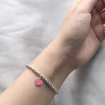 𝐓𝐢𝐟𝐠𝐧𝐲 & 𝐜𝐨蒂芙尼 粉色爱心手链 - Imagem 4