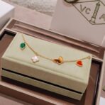 𝐕𝐚𝐧 𝐂𝐥𝐞𝐞𝐟 & 𝐀𝐫𝐩𝐞𝐥𝐬 梵克雅宝•𝐕𝐢𝐧𝐭𝐚𝐠𝐞 𝐋𝐮𝐜𝐤𝐲 4图案手链