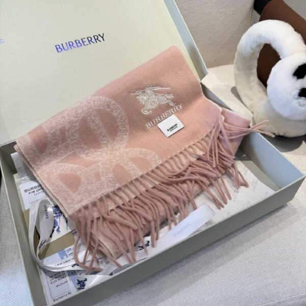 Burberry·巴宝莉双面围巾 浅粉色