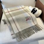 Burberry·巴宝莉双面围巾 米绿拼色