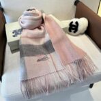 Burberry·巴宝莉双面围巾 粉灰拼色 - Imagem 3