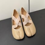 Masion Margiela MM6 马吉拉 秋季交叉绑带玛丽珍单鞋  杏色