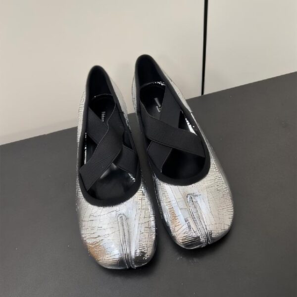 Masion Margiela MM6 马吉拉 秋季交叉绑带玛丽珍单鞋  银色