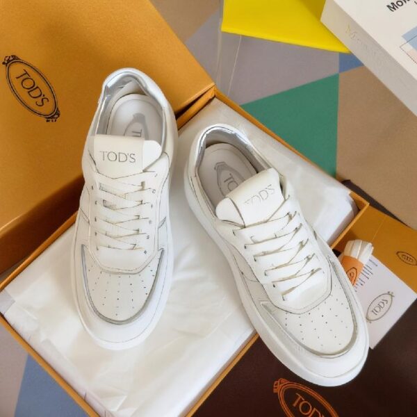 TOD'S Cassetta 系列女士厚底小白鞋 白色