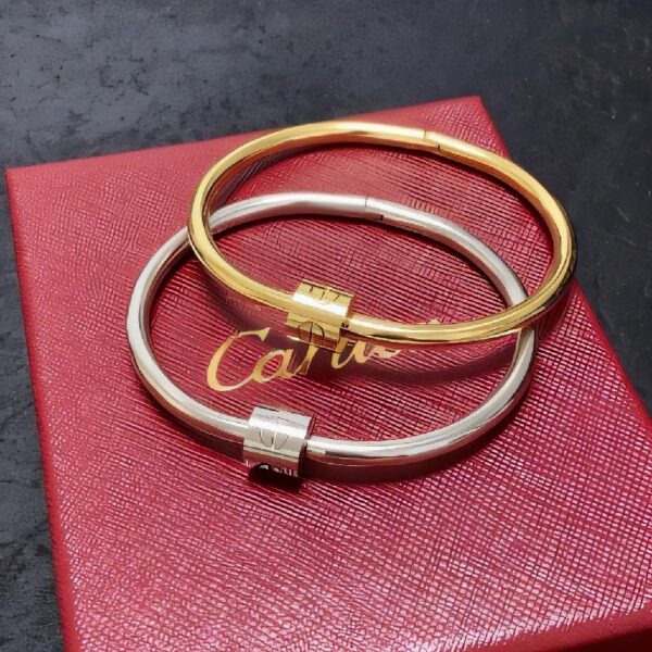 卡地亚（Cartier）Love 系列 18K 金窄版螺丝装饰手镯