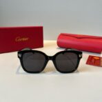 卡地亚（Cartier）Panthère de Cartier 系列黑色镜框金色猎豹装饰方形太阳镜