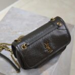 圣罗兰（SAINT LAURENT）Niki 系列深橄榄绿做旧小牛皮绗缝 YSL 金属标迷你链条斜挎包 - Image 4