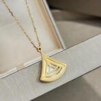 宝格丽（Bulgari）Divas' Dream 系列 18K 黄金白贝母镶粉蓝宝石及钻石扇形吊坠可调节项链 - Imagem 3