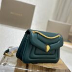 宝格丽（Bulgari）Serpenti Forever Maxi Chain 深绿色小牛皮单肩包 - Imagem 3