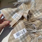 巴宝莉(Burberry)【B家蜈蚣巾】金靖同款格纹围巾 浅卡其色 - Imagem 4