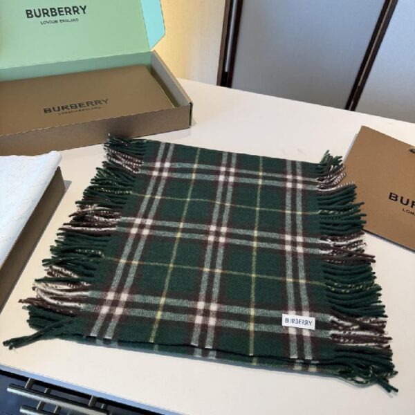巴宝莉(Burberry)【B家蜈蚣巾】金靖同款格纹围巾 深绿色