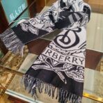 巴宝莉(Burberry)提花战马徽标logo配焦糖配色披肩 黑色 - 图片 2