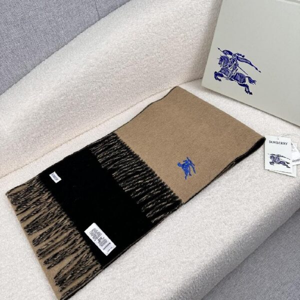 巴宝莉(Burberry)新款刺绣双面曲线羊绒围巾 黑棕拼色