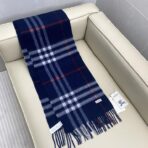 巴宝莉(Burberry)经典格子羊绒围巾 藏蓝色 - Imagem 2