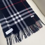 巴宝莉(Burberry)经典格子羊绒围巾 黑色 - Imagem 3