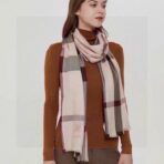 巴宝莉(Burberry)经典格钻石纹围巾 粉色 - 图片 4