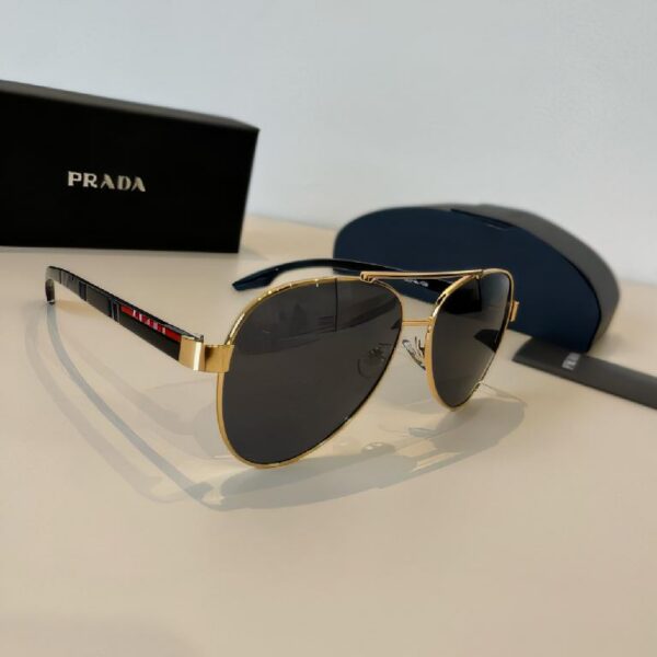 普拉达（Prada）徽标系列金色金属框黑色飞行员太阳镜