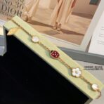 梵克雅宝（Van Cleef & Arpels）Lucky Spring 系列瓢虫花朵装饰手链 - 图片 4