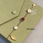 梵克雅宝（Van Cleef & Arpels）Lucky Spring 系列瓢虫花朵装饰手链 - 图片 2