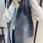 爱马仕(HERMES)H刺绣logo搭配双边配色围巾 灰蓝色 - 图片 4