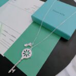 蒂芙尼（Tiffany & Co.）Keys 系列 925 银花朵镂空钥匙双链项链 - 图片 4