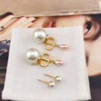 迪奥CD粉水滴珠双珠耳钉 - 图片 2