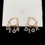 迪奥（Dior）Alphabet 系列金色金属镶钻 Dior 字母圈形耳环